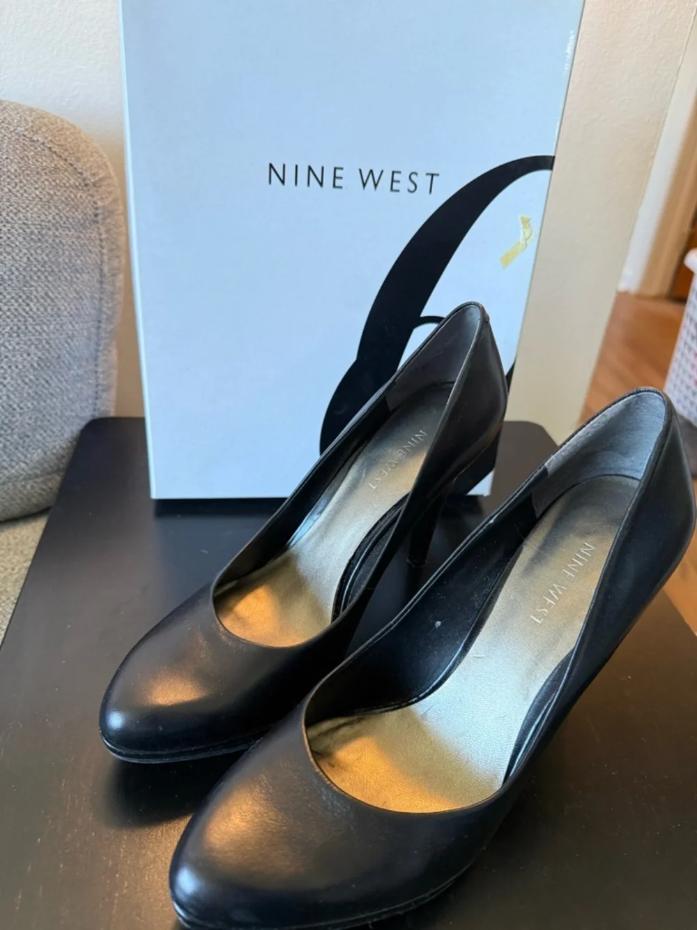 Nine West classic black